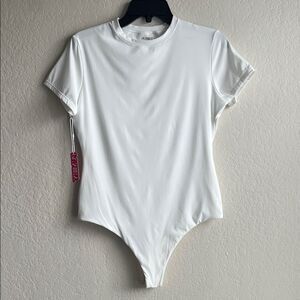 NWT PUMIEY Women's Square Neck short Sleeve Bodysuit Sexy in White in Size L